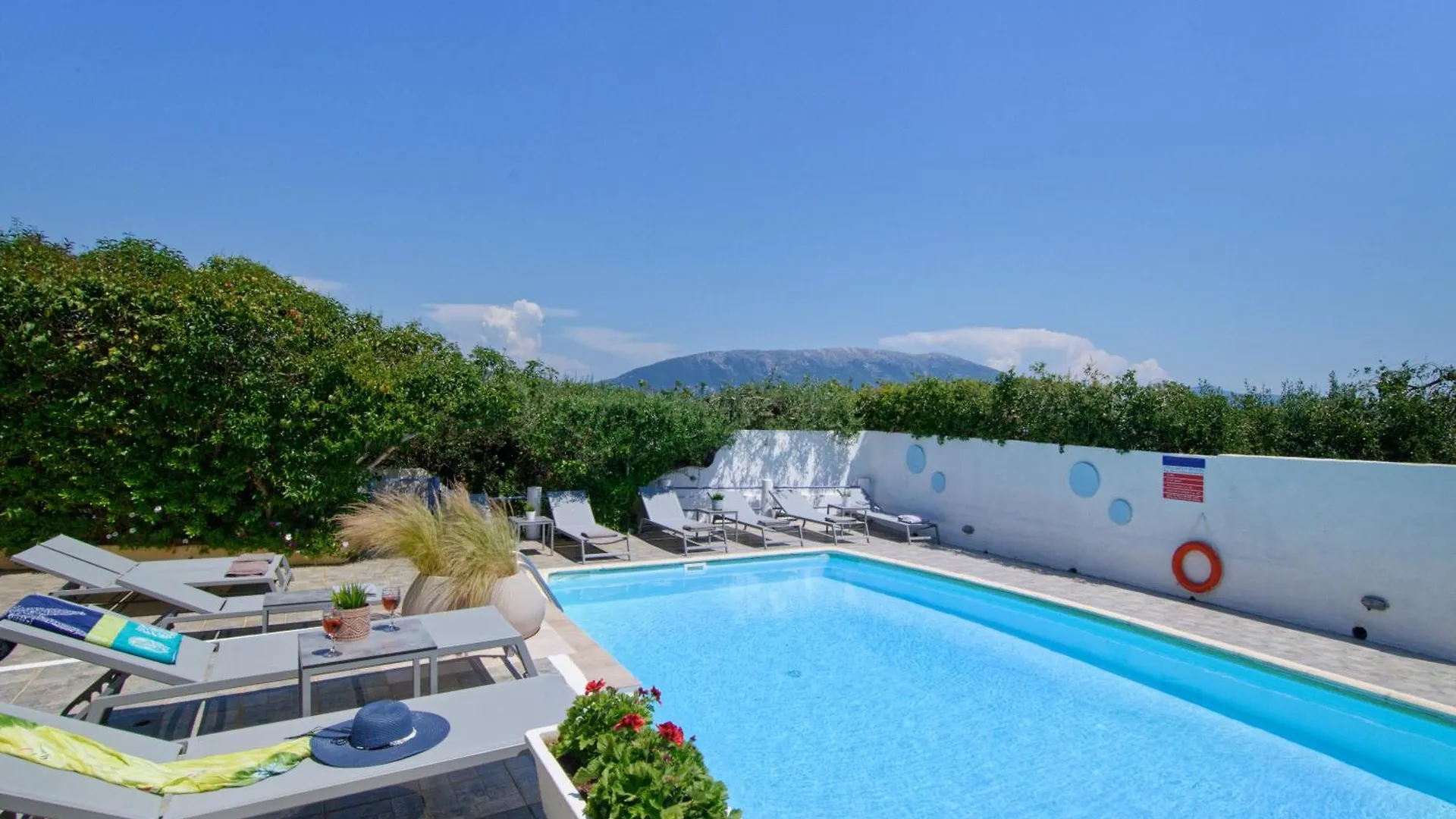 1 Bed Alexanna Apartments Fiskardo Kefalonia Katsarata